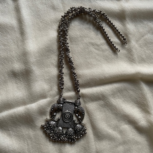 Long Elephant Necklace - Picture 7 of 10